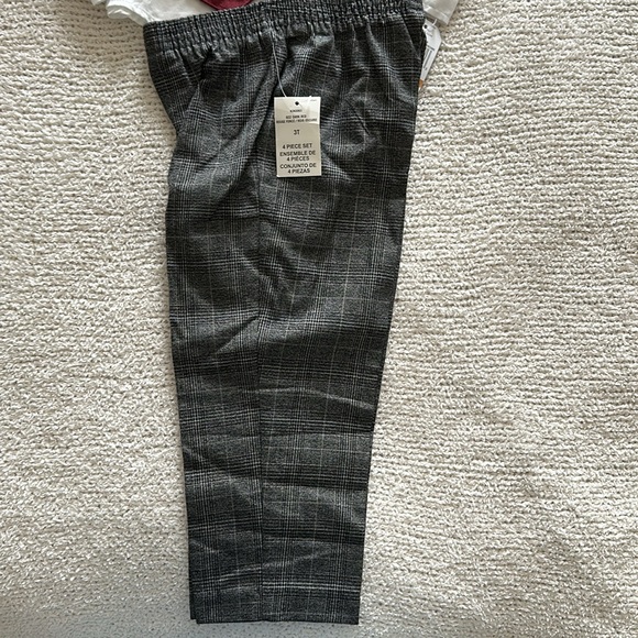 Nautica 4 Piece Set - Picture 2 of 4